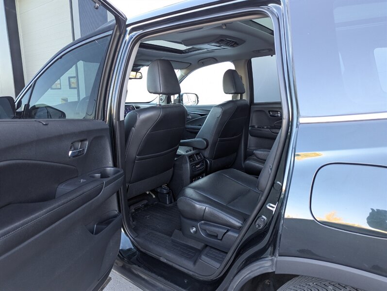 2016 Honda Pilot Touring - Photo 28 - Calgary, AB T2B 2Y9