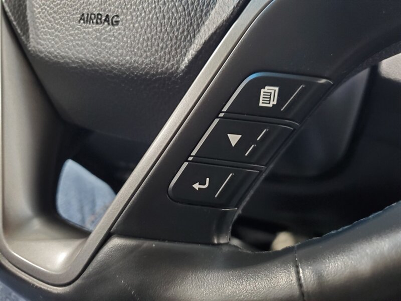 2017 Hyundai SANTA FE Sport 2.0T - Photo 21 - Calgary, AB T2B 2Y9