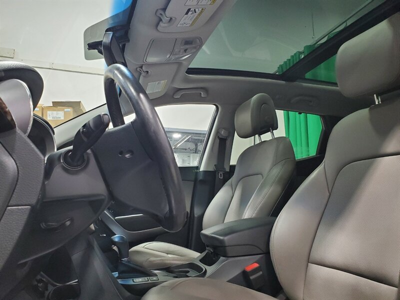 2017 Hyundai SANTA FE Sport 2.0T - Photo 15 - Calgary, AB T2B 2Y9