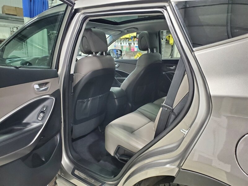 2017 Hyundai SANTA FE Sport 2.0T - Photo 34 - Calgary, AB T2B 2Y9