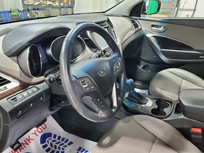 2017 Hyundai SANTA FE Sport 2.0T - Photo 13 - Calgary, AB T2B 2Y9