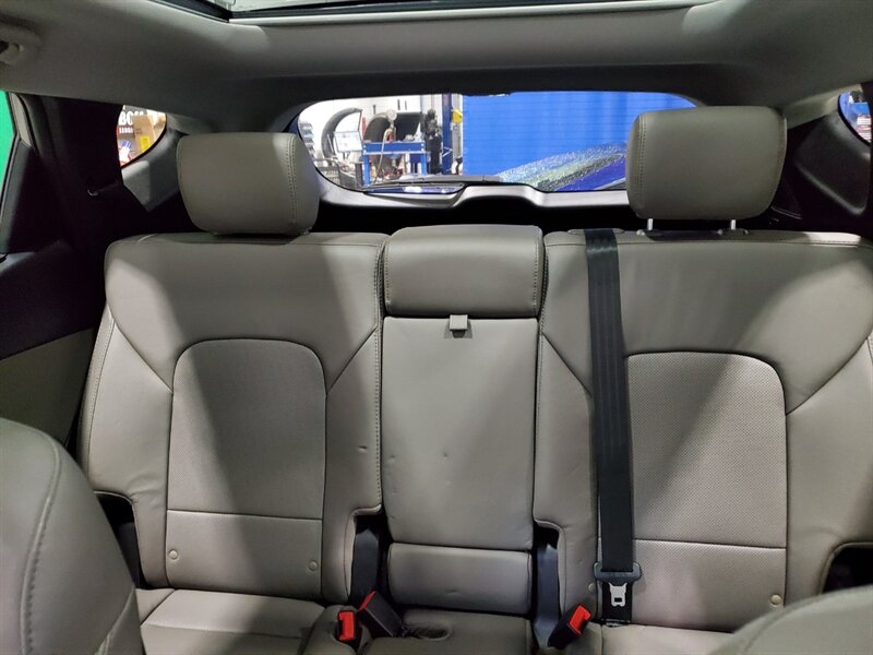 2017 Hyundai SANTA FE Sport 2.0T - Photo 33 - Calgary, AB T2B 2Y9