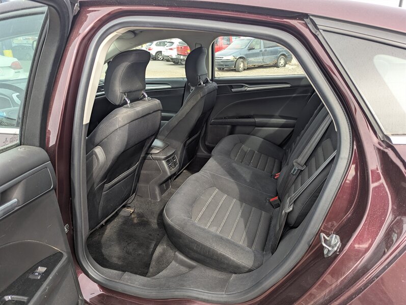 2013 Ford Fusion SE - Photo 12 - Calgary, AB T2B 2Y9