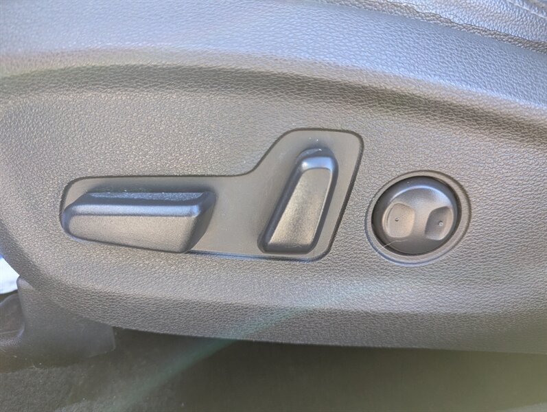 2018 Hyundai TUCSON SE - Photo 10 - Calgary, AB T2B 2Y9