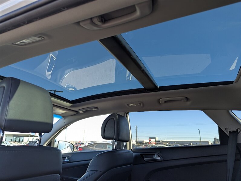 2018 Hyundai TUCSON SE - Photo 37 - Calgary, AB T2B 2Y9