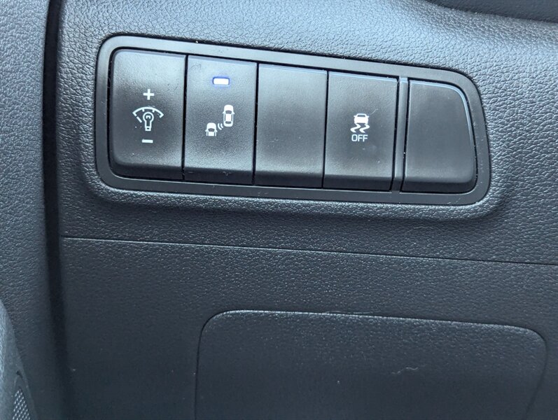 2018 Hyundai TUCSON SE - Photo 15 - Calgary, AB T2B 2Y9