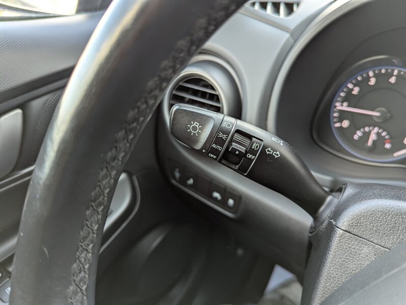 2018 Hyundai KONA SEL - Photo 17 - Calgary, AB T2B 2Y9