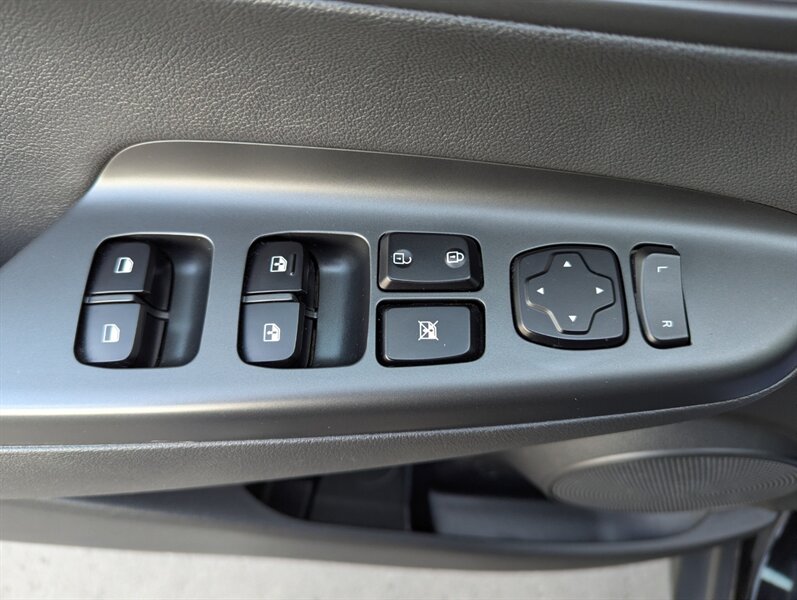 2018 Hyundai KONA SEL - Photo 9 - Calgary, AB T2B 2Y9