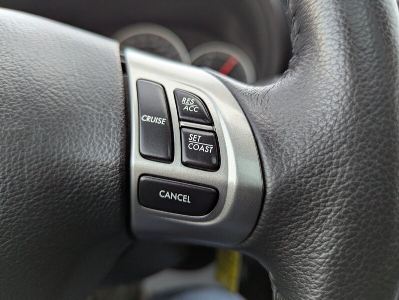 2011 Subaru Impreza 2.5i Premium - Photo 17 - Calgary, AB T2B 2Y9
