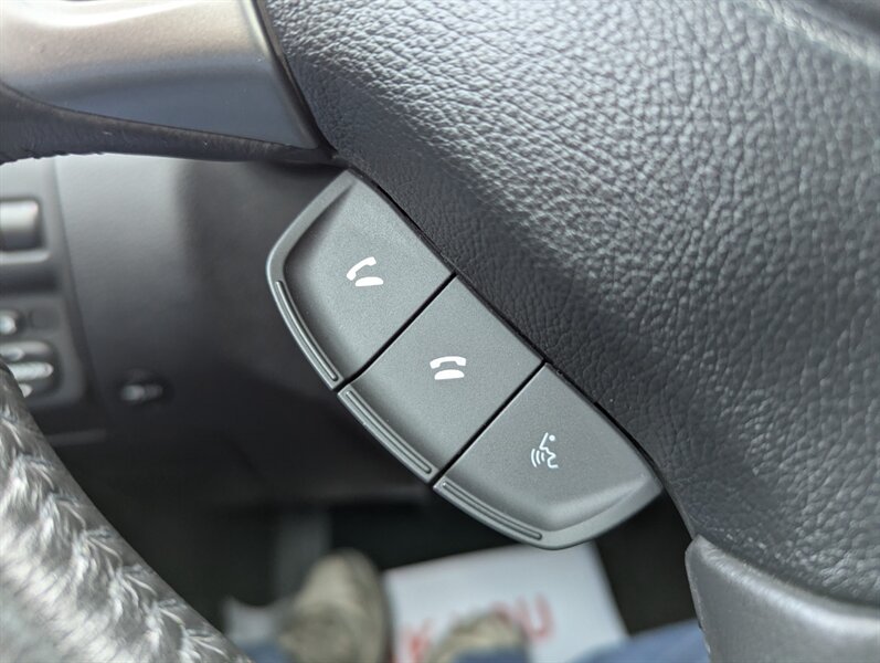 2011 Subaru Impreza 2.5i Premium - Photo 18 - Calgary, AB T2B 2Y9