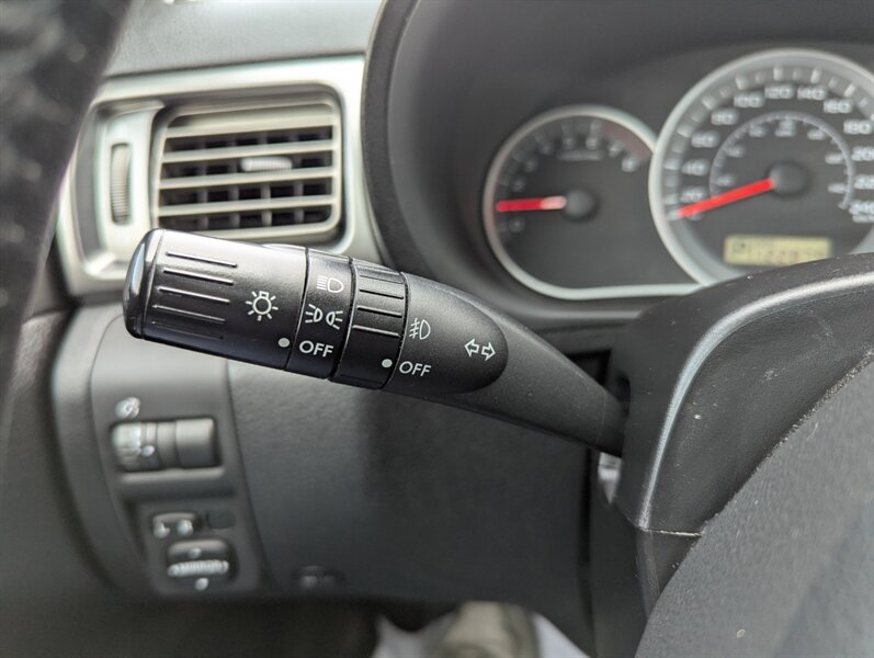 2011 Subaru Impreza 2.5i Premium - Photo 19 - Calgary, AB T2B 2Y9