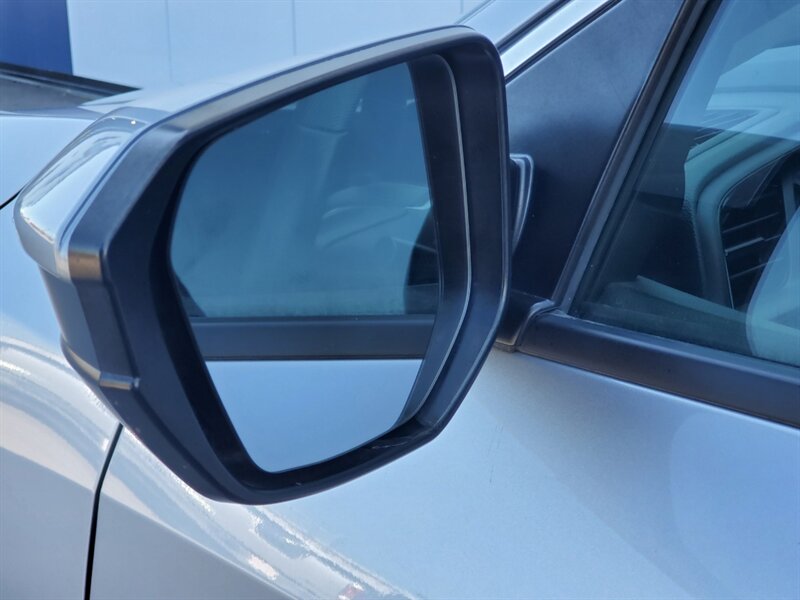 2017 Honda Civic LX - Photo 34 - Calgary, AB T2B 2Y9