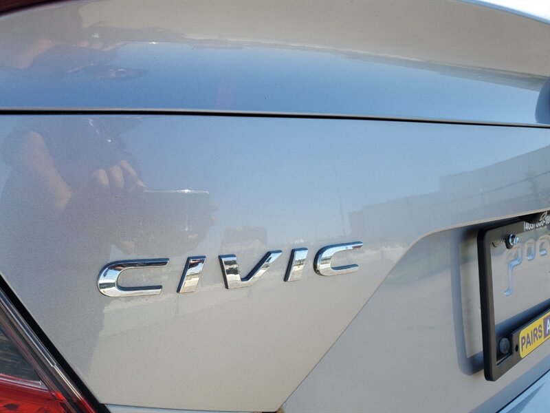 2017 Honda Civic LX - Photo 37 - Calgary, AB T2B 2Y9