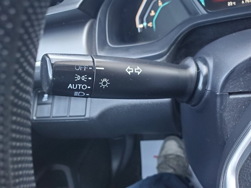 2017 Honda Civic LX - Photo 19 - Calgary, AB T2B 2Y9