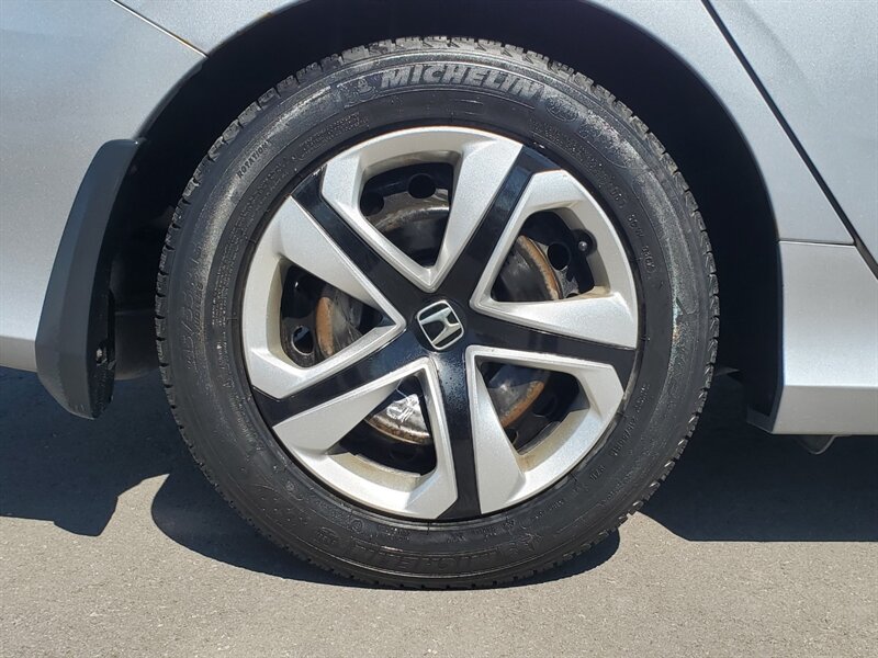 2017 Honda Civic LX - Photo 40 - Calgary, AB T2B 2Y9