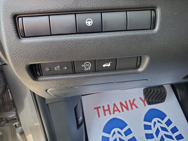 2025 Nissan Rogue SV - Photo 11 - Calgary, AB T2B 2Y9
