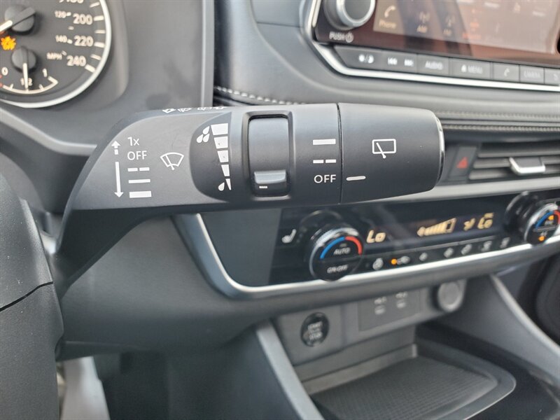 2025 Nissan Rogue SV - Photo 19 - Calgary, AB T2B 2Y9