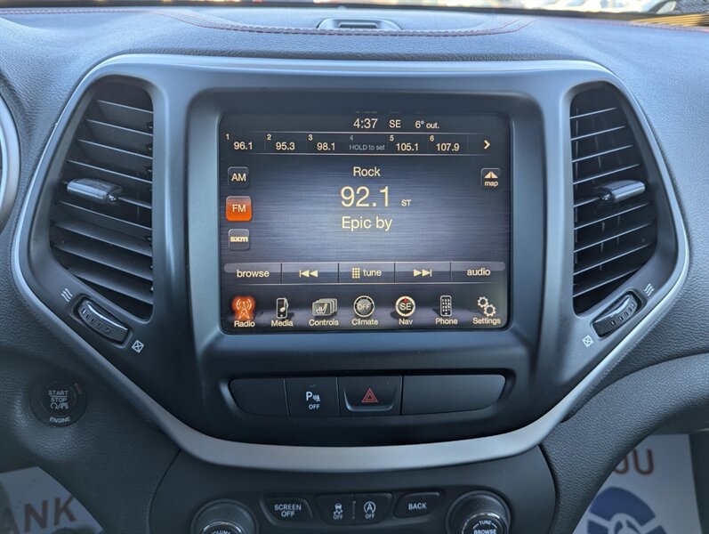 2015 Jeep Cherokee Trailhawk   - Photo 22 - Calgary, AB T2B 2Y9