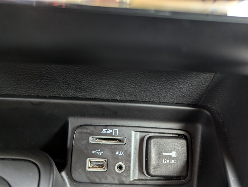 2015 Jeep Cherokee Trailhawk   - Photo 28 - Calgary, AB T2B 2Y9