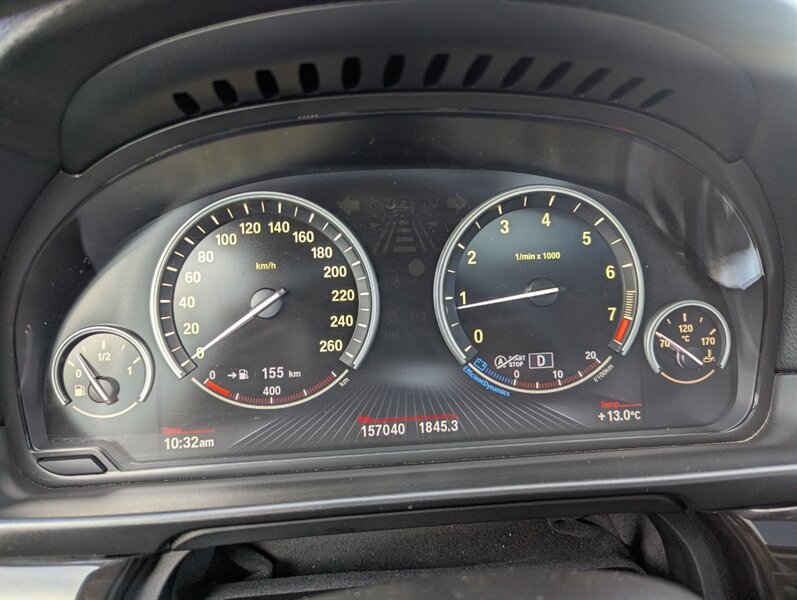 2013 BMW 528i xDrive - Photo 16 - Calgary, AB T2B 2Y9