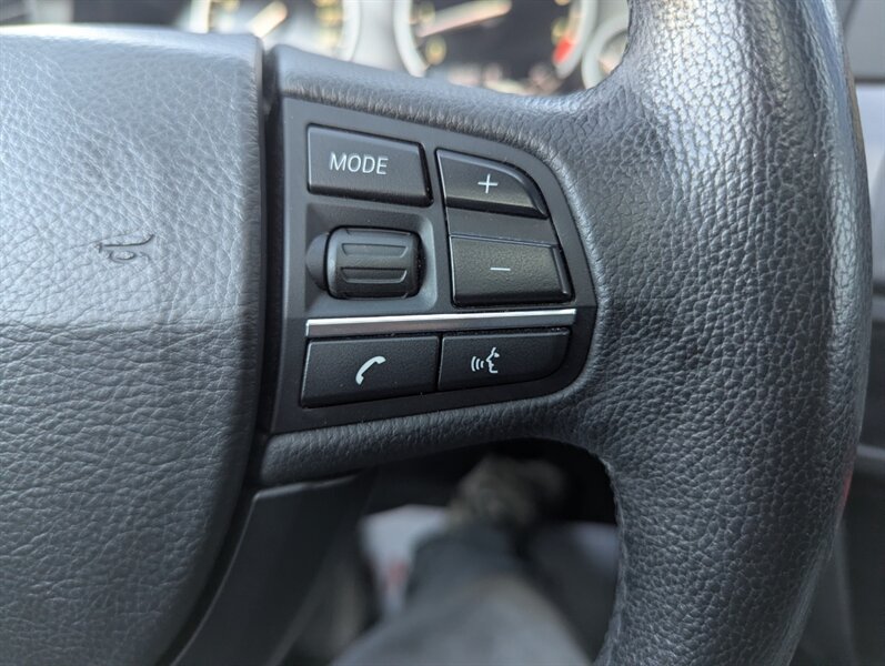 2013 BMW 528i xDrive - Photo 18 - Calgary, AB T2B 2Y9