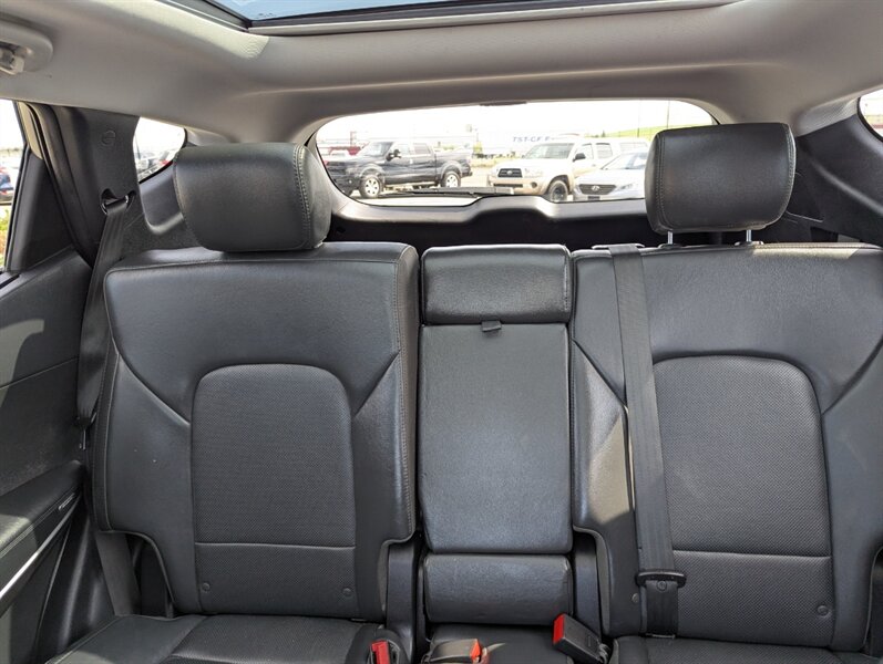 2018 Hyundai SANTA FE Sport 2.4L - Photo 26 - Calgary, AB T2B 2Y9