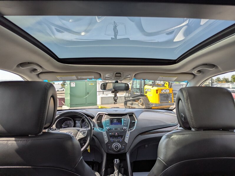 2018 Hyundai SANTA FE Sport 2.4L - Photo 31 - Calgary, AB T2B 2Y9