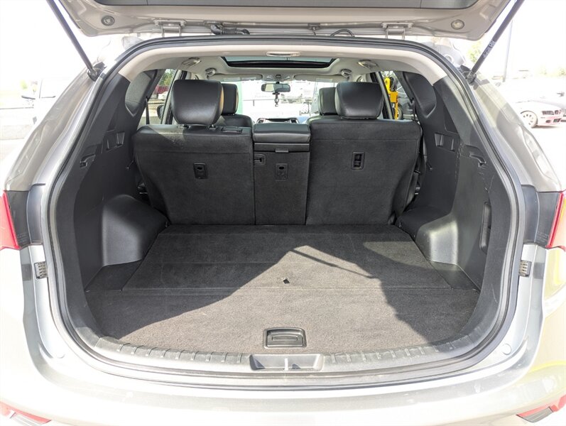 2018 Hyundai SANTA FE Sport 2.4L - Photo 34 - Calgary, AB T2B 2Y9