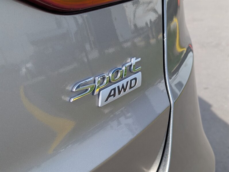 2018 Hyundai SANTA FE Sport 2.4L - Photo 41 - Calgary, AB T2B 2Y9