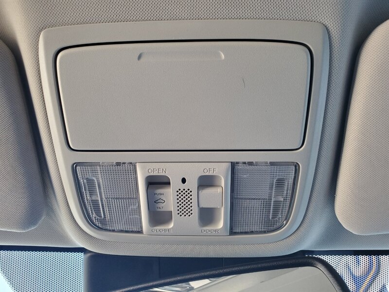 2016 Honda CR-V Touring - Photo 27 - Calgary, AB T2B 2Y9