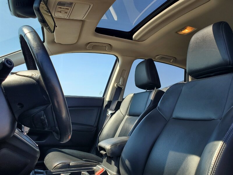 2016 Honda CR-V Touring - Photo 15 - Calgary, AB T2B 2Y9