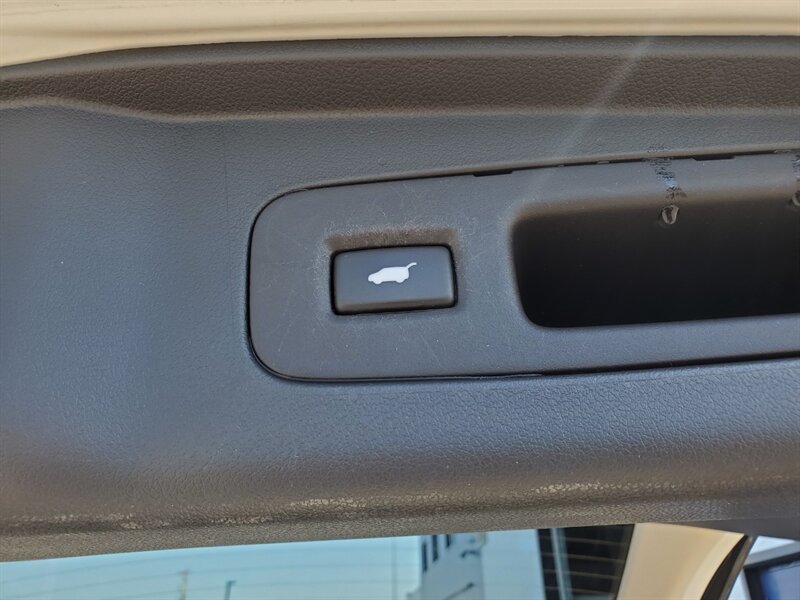 2016 Honda CR-V Touring - Photo 36 - Calgary, AB T2B 2Y9