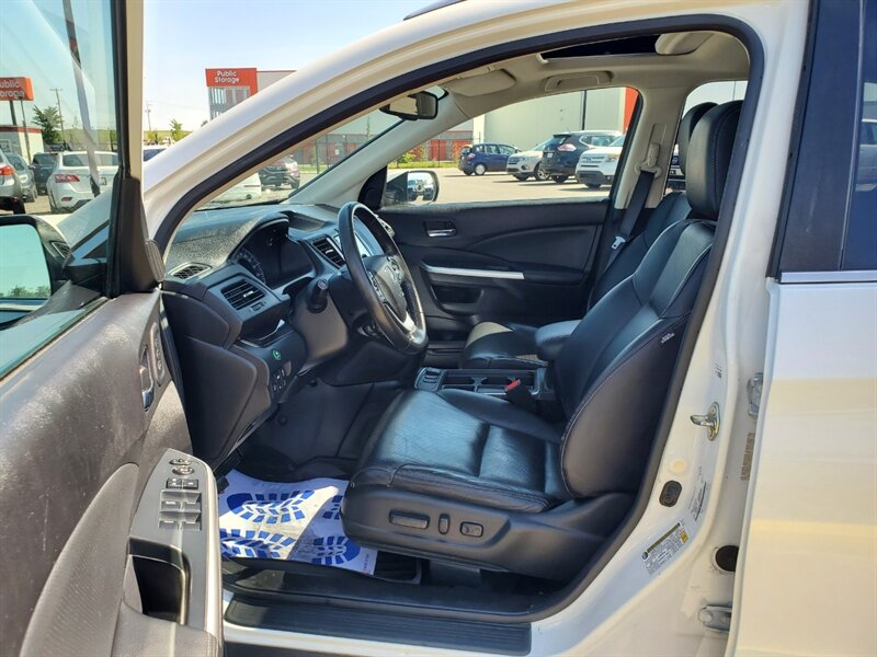 2016 Honda CR-V Touring - Photo 8 - Calgary, AB T2B 2Y9