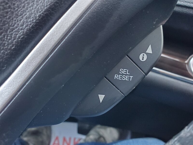 2016 Honda CR-V Touring - Photo 20 - Calgary, AB T2B 2Y9