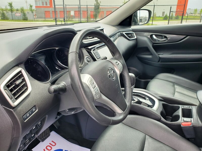 2016 Nissan Rogue SL - Photo 14 - Calgary, AB T2B 2Y9