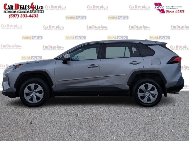 2022 Toyota RAV4 LE - Photo 5 - Calgary, AB T2B 2Y9