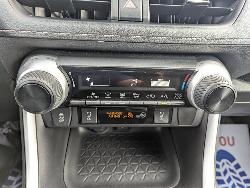 2022 Toyota RAV4 LE - Photo 22 - Calgary, AB T2B 2Y9