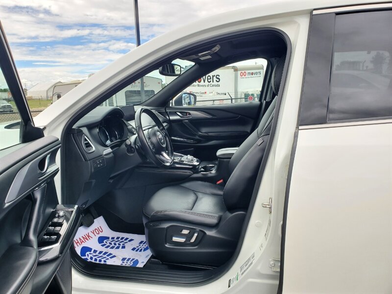 2023 Mazda CX-9 Kuro Edition - Photo 8 - Calgary, AB T2B 2Y9