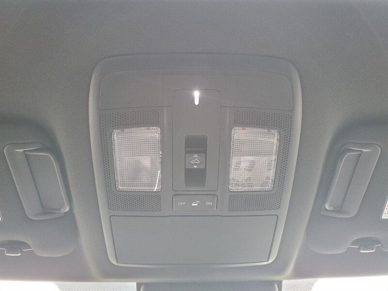 2023 Mazda CX-9 Kuro Edition - Photo 25 - Calgary, AB T2B 2Y9
