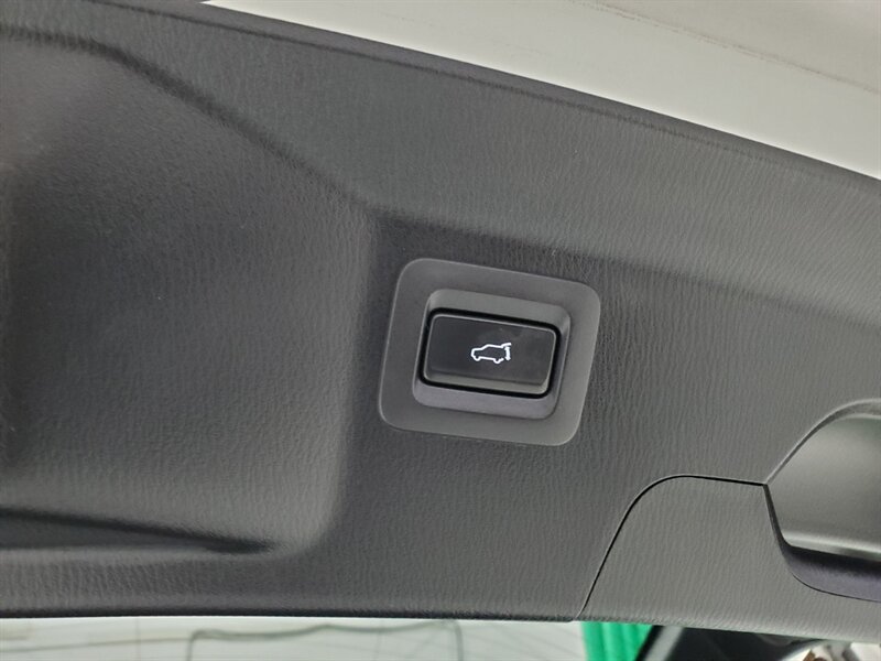 2023 Mazda CX-9 Kuro Edition - Photo 36 - Calgary, AB T2B 2Y9