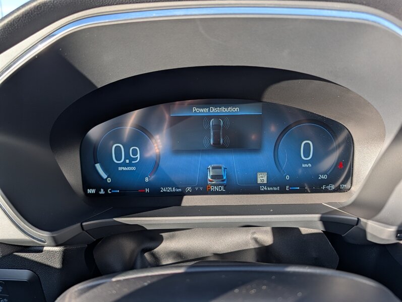 2025 Ford Escape Platinum - Photo 17 - Calgary, AB T2B 2Y9