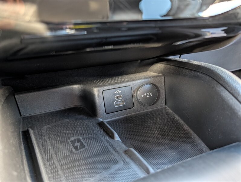 2025 Ford Escape Platinum - Photo 26 - Calgary, AB T2B 2Y9