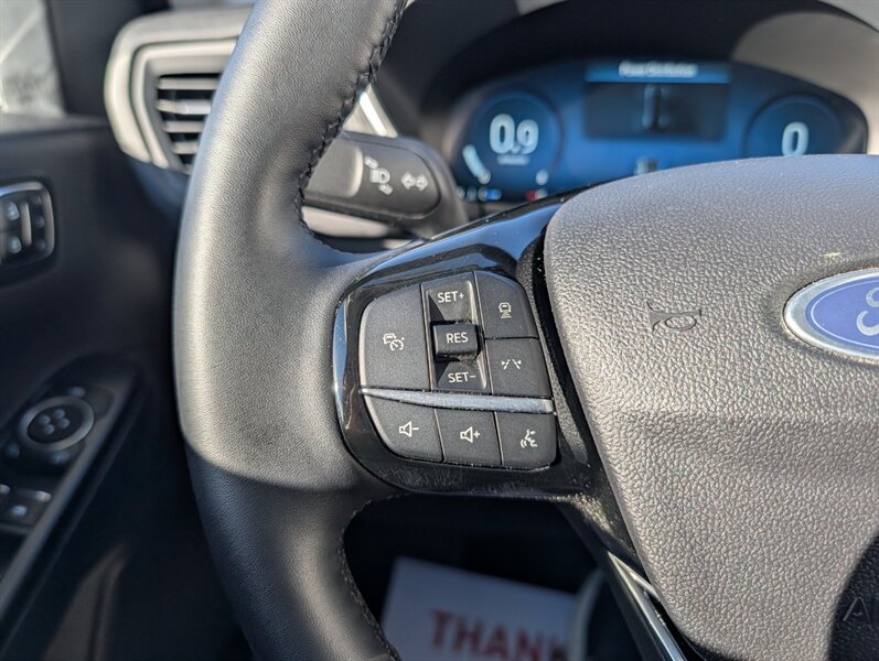 2025 Ford Escape Platinum - Photo 18 - Calgary, AB T2B 2Y9