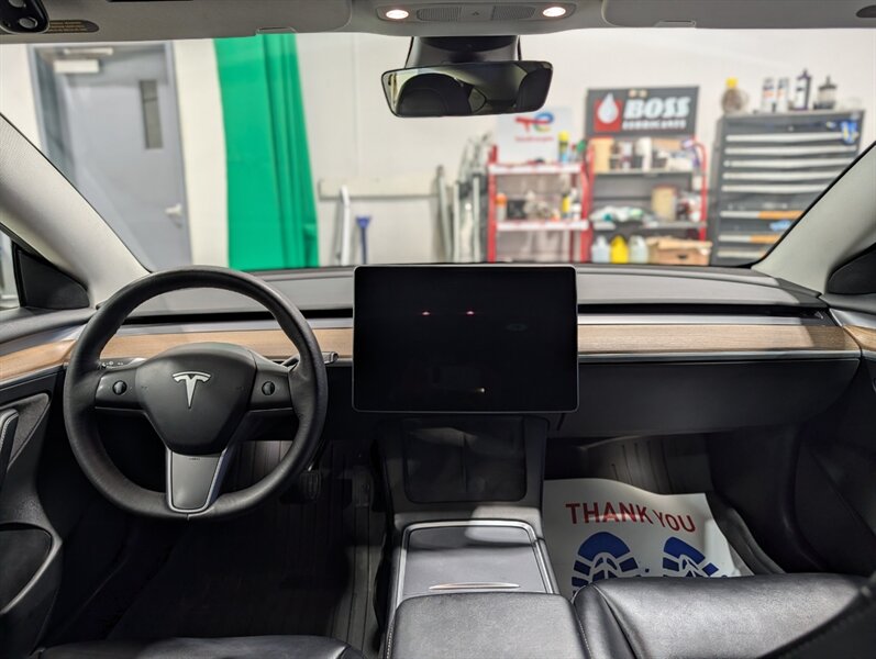 2022 Tesla Model 3 Long Range - Photo 13 - Calgary, AB T2B 2Y9