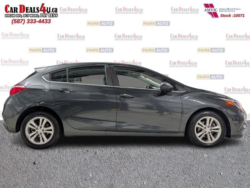 2017 Chevrolet Cruze LT Auto - Photo 4 - Calgary, AB T2B 2Y9