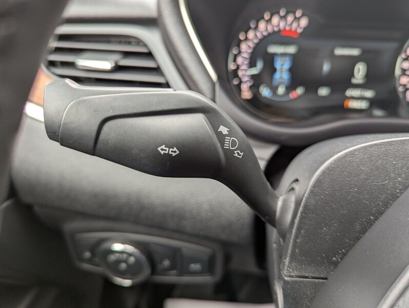 2017 Lincoln MKC Select   - Photo 20 - Calgary, AB T2B 2Y9