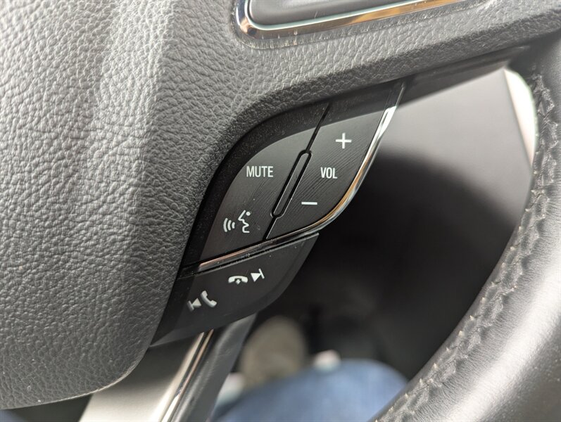 2017 Lincoln MKC Select   - Photo 19 - Calgary, AB T2B 2Y9