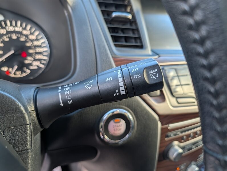 2017 Nissan Pathfinder Platinum - Photo 35 - Calgary, AB T2B 2Y9