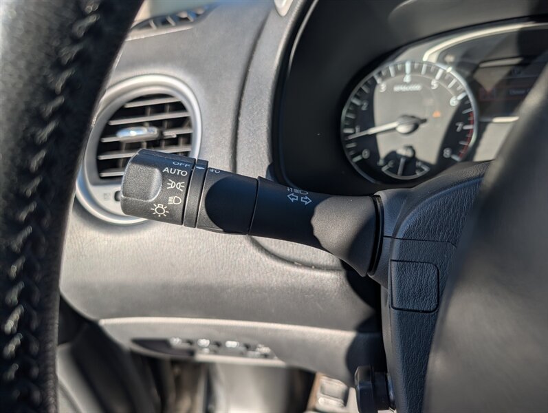 2017 Nissan Pathfinder Platinum - Photo 36 - Calgary, AB T2B 2Y9