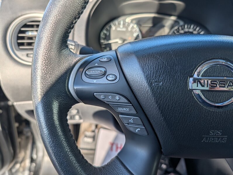 2017 Nissan Pathfinder Platinum - Photo 33 - Calgary, AB T2B 2Y9